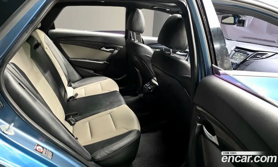 Hyundai i40 2016 1.7 автомат (гидро), фото 11