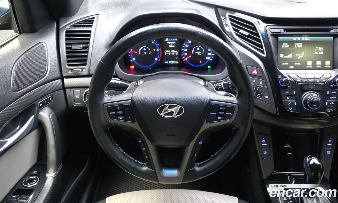 Hyundai i40 2016 1.7 автомат (гидро), фото 13