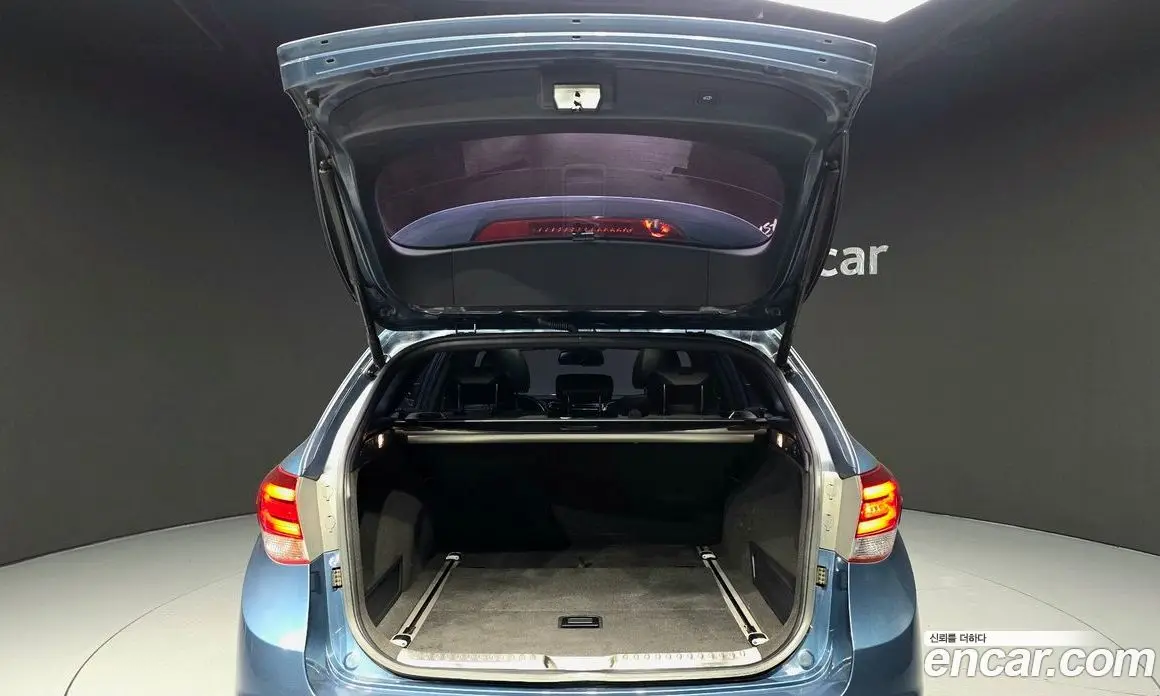 Hyundai i40 2016 1.7 автомат (гидро), фото 19