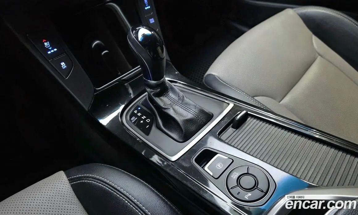 Hyundai i40 2016 1.7 автомат (гидро), фото 9