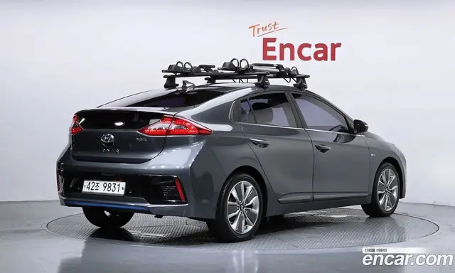 Hyundai Ioniq 2016 1.6 автомат (гидро), миниатюра 2