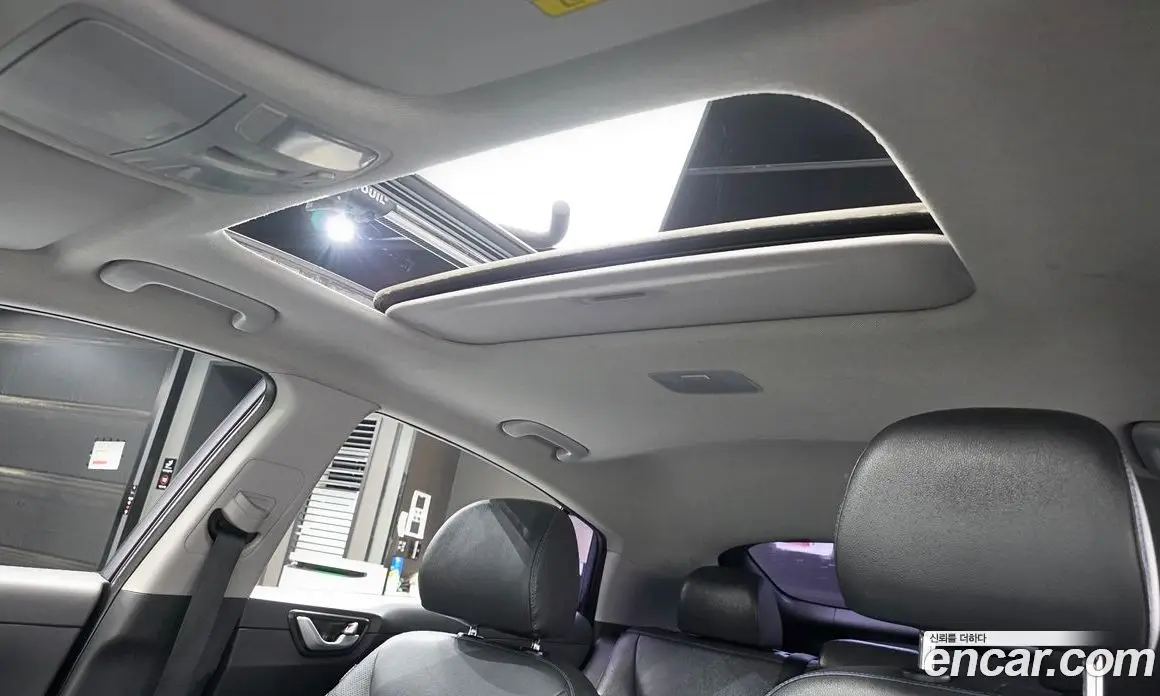 Hyundai Ioniq 2016 1.6 автомат (гидро), фото 20