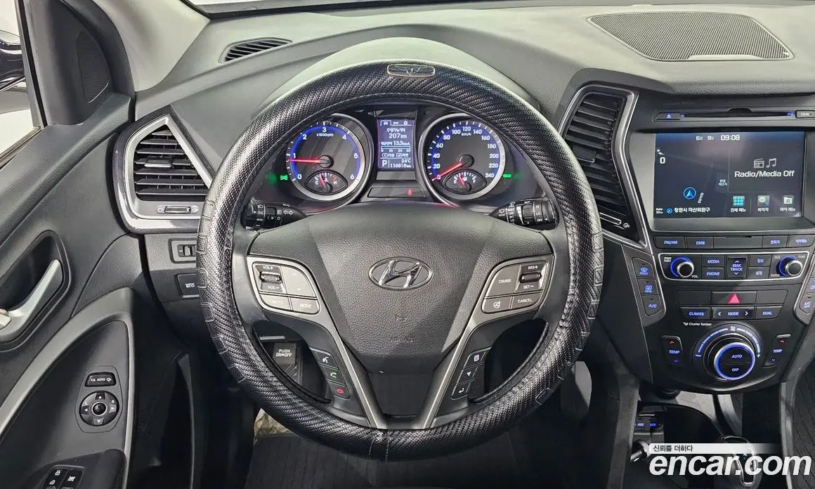 Hyundai Santa Fe 2015 2.0 автомат (гидро), фото 13