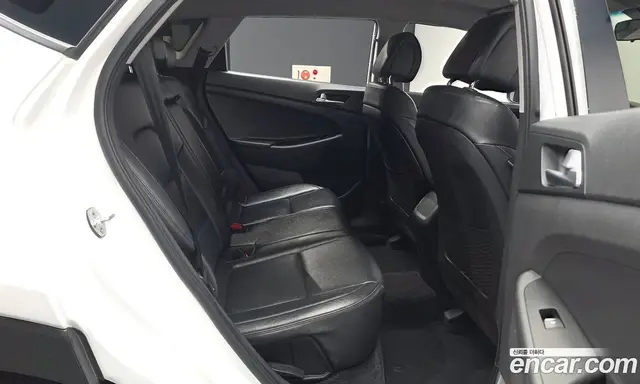 Hyundai Tucson 2015 2.0 автомат (гидро), миниатюра 12
