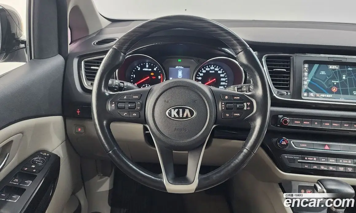 Kia Carnival 2020 2.2 автомат (гидро), фото 13