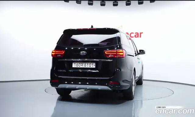 Kia Carnival 2020 2.2 автомат (гидро), миниатюра 4