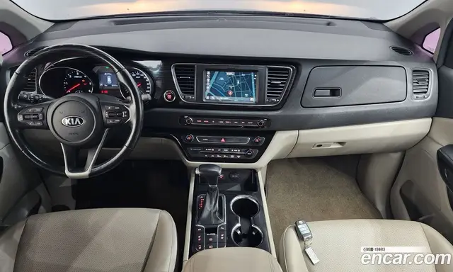 Kia Carnival 2020 2.2 автомат (гидро), миниатюра 7
