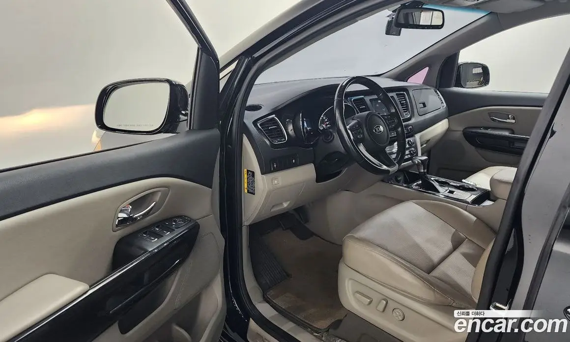 Kia Carnival 2020 2.2 автомат (гидро), фото 10