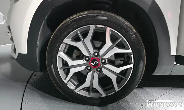 Kia Seltos 2020 1.6 автомат (гидро), миниатюра 5