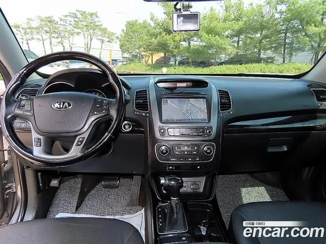 Kia Sorento 2012 2.0 автомат (гидро), миниатюра 7 Kia Sorento 2012 2.0 автомат (гидро), миниатюра 7