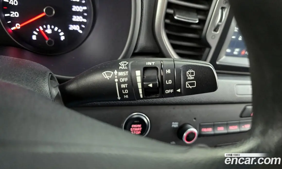 Kia Sportage 2016 1.7 автомат (гидро), фото 18