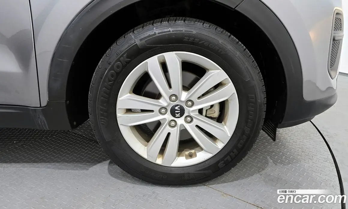 Kia Sportage 2016 1.7 автомат (гидро), фото 5