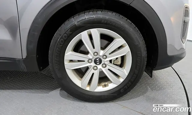 Kia Sportage 2016 1.7 автомат (гидро), миниатюра 5