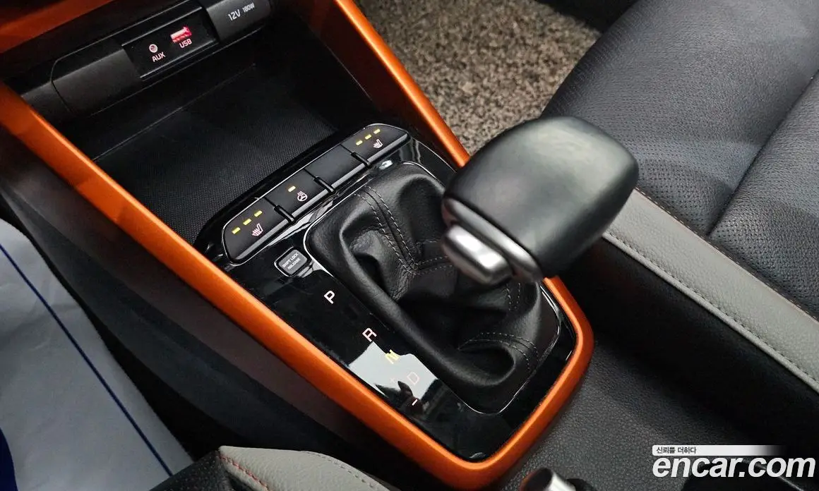 Kia Stonic 2018 1.6 автомат (гидро), фото 12