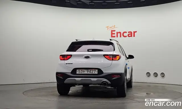 Kia Stonic 2018 1.6 автомат (гидро), миниатюра 4