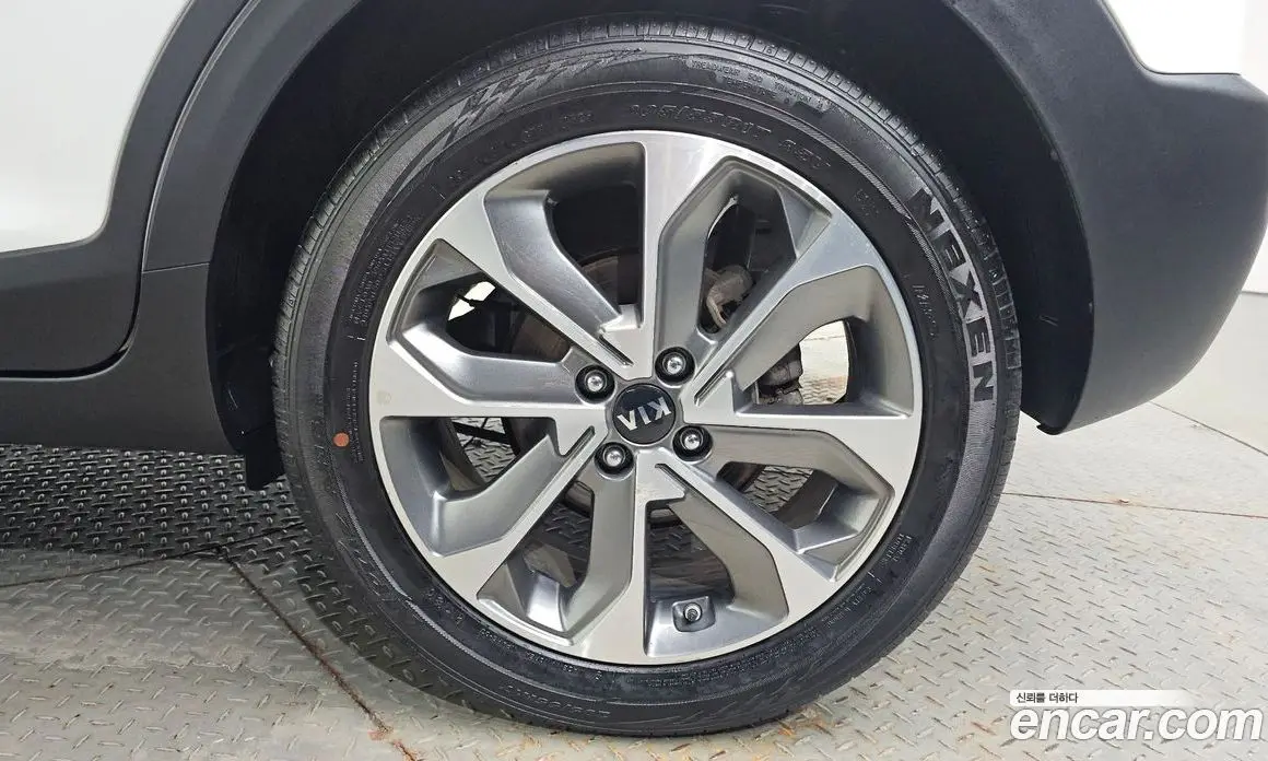 Kia Stonic 2018 1.6 автомат (гидро), фото 7