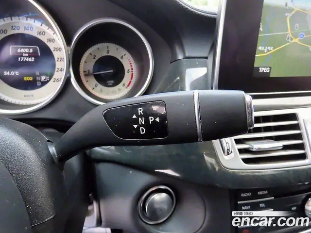 Mercedes-Benz CLS-Class 2016 2.1 автомат (гидро), миниатюра 10