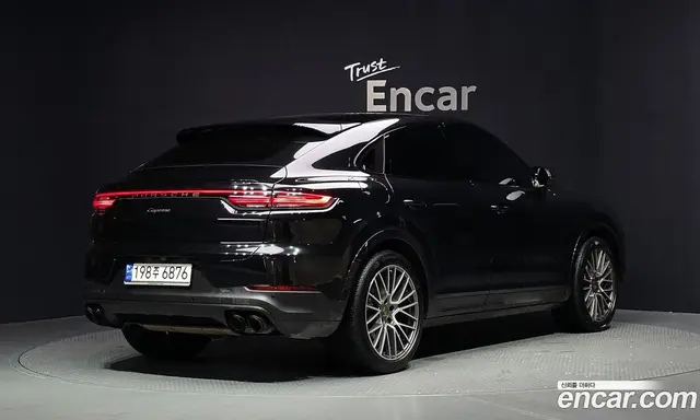 Porsche Cayenne 2023 3.0 автомат (гидро), миниатюра 2