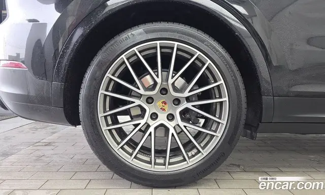 Porsche Cayenne 2023 3.0 автомат (гидро), миниатюра 5