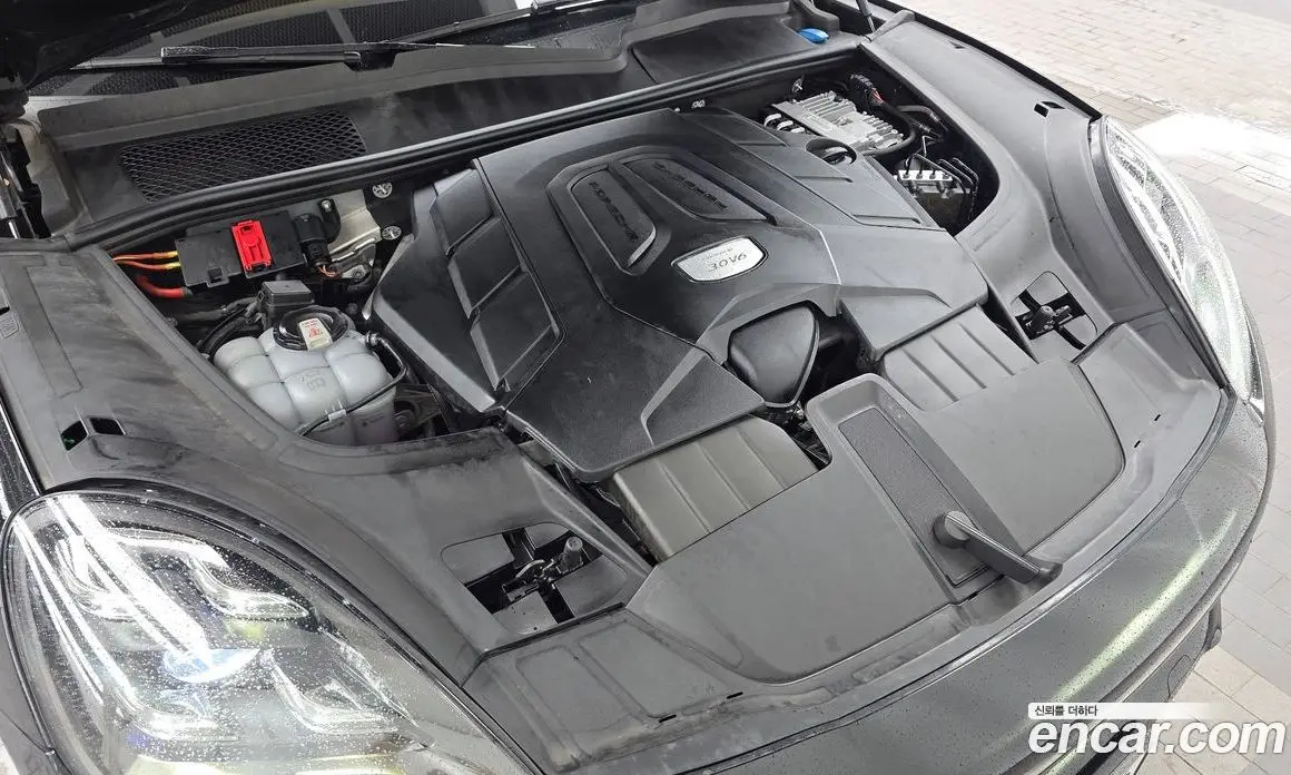 Porsche Cayenne 2023 3.0 автомат (гидро), фото 6