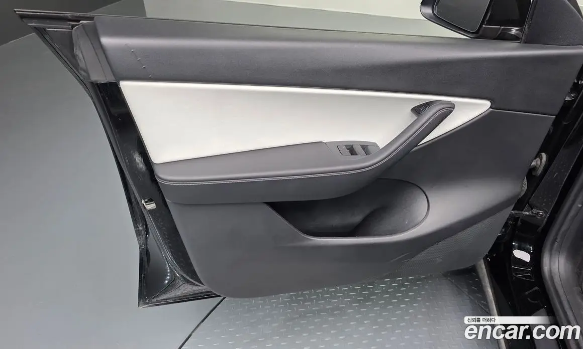 Tesla Model Y 2021 0.2 автомат (гидро), фото 14