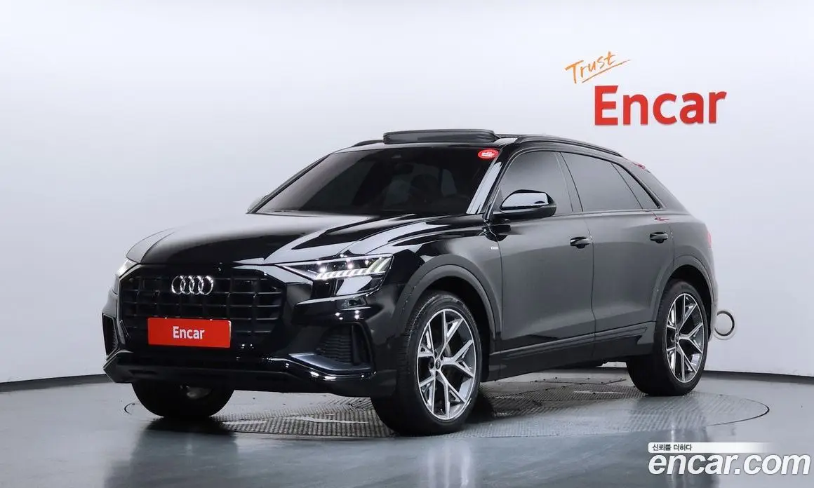 Audi Q8 2023 3.0 автомат (гидро), фото 1 Audi Q8 2023 3.0 автомат (гидро), фото 1
