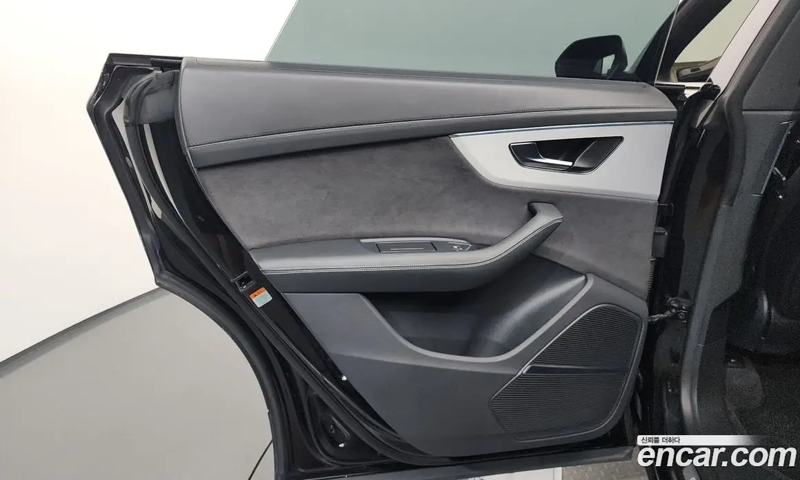 Audi Q8 2023 3.0 автомат (гидро), фото 15 Audi Q8 2023 3.0 автомат (гидро), фото 15