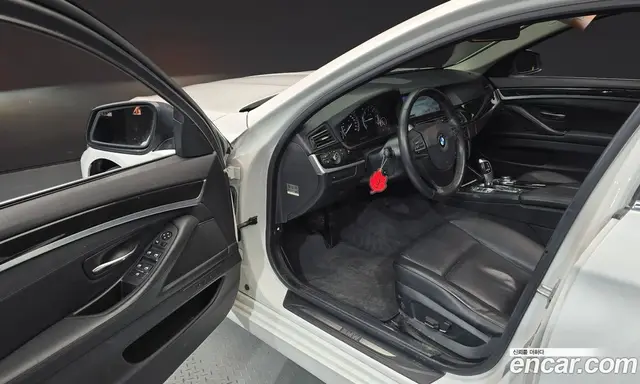 BMW 5 серия 2012 2.0 автомат (гидро), миниатюра 10