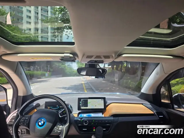 BMW i3 2015 автомат (гидро), миниатюра 7