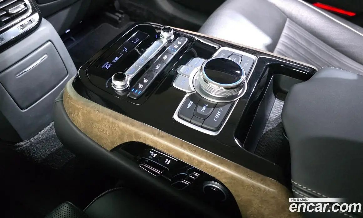 Genesis G90 2019 3.8 автомат (гидро), фото 19