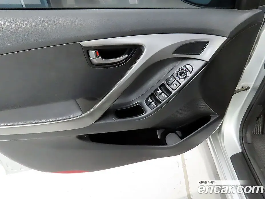 Hyundai Avante 2012 1.6 автомат (гидро), фото 13 Hyundai Avante 2012 1.6 автомат (гидро), фото 13