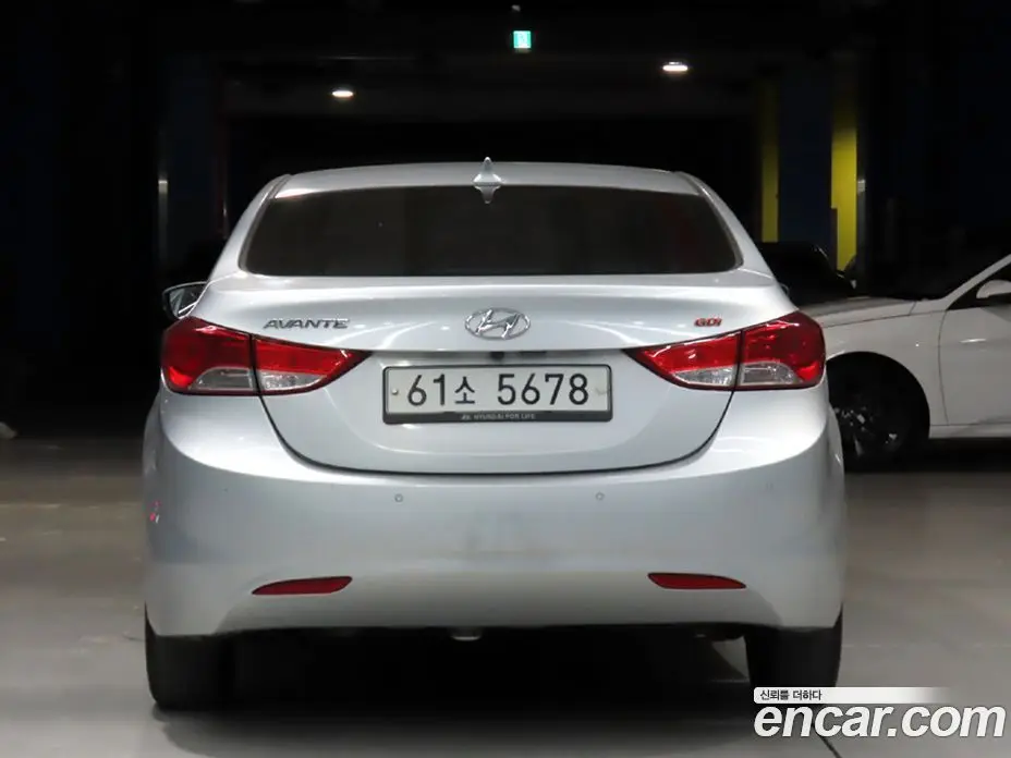 Hyundai Avante 2012 1.6 автомат (гидро), фото 3 Hyundai Avante 2012 1.6 автомат (гидро), фото 3