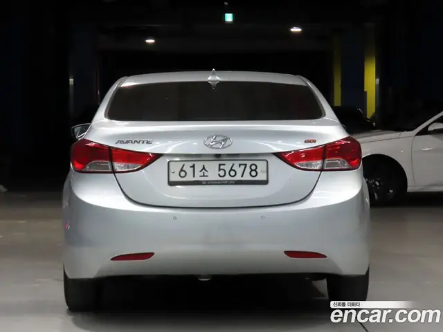 Hyundai Avante 2012 1.6 автомат (гидро), миниатюра 3 Hyundai Avante 2012 1.6 автомат (гидро), миниатюра 3