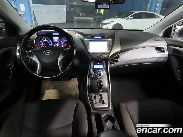 Hyundai Avante 2012 1.6 автомат (гидро), миниатюра 5 Hyundai Avante 2012 1.6 автомат (гидро), миниатюра 5
