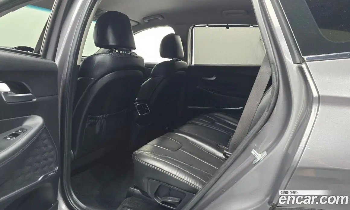 Hyundai Santa Fe 2018 2.0 автомат (гидро), фото 17