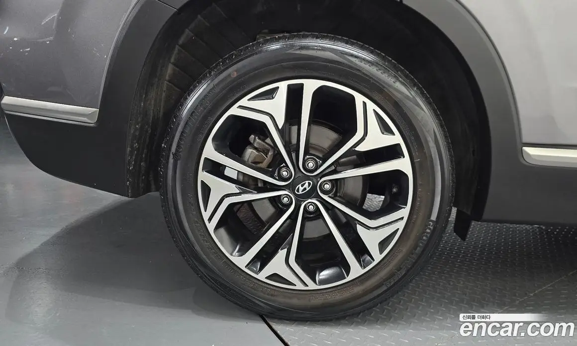 Hyundai Santa Fe 2018 2.0 автомат (гидро), фото 5