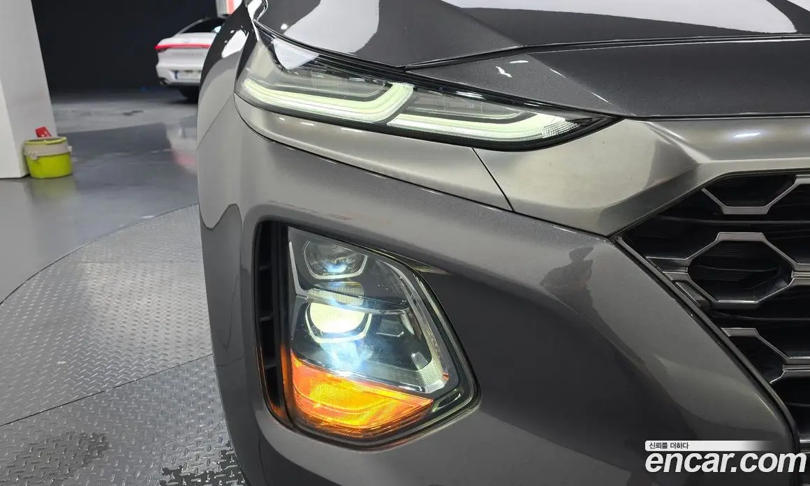 Hyundai Santa Fe 2018 2.0 автомат (гидро), фото 8
