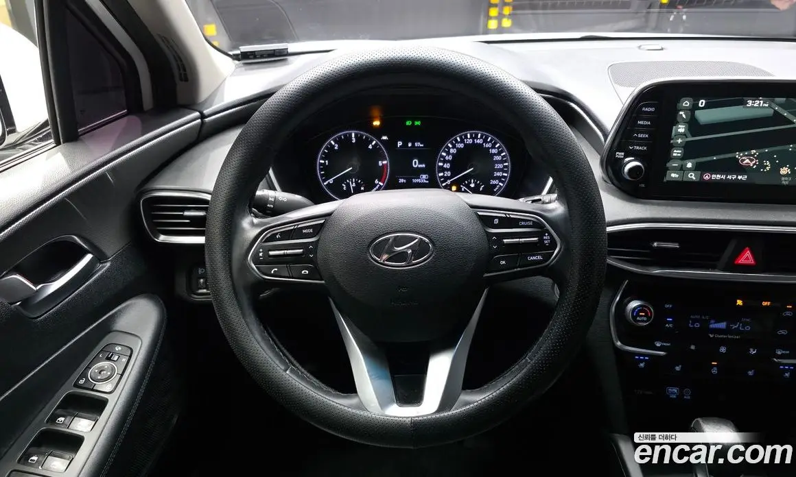 Hyundai Santa Fe 2018 2.0 автомат (гидро), фото 13