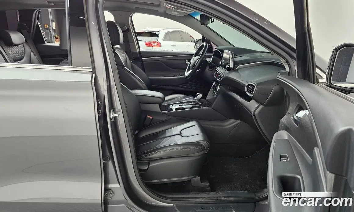 Hyundai Santa Fe 2018 2.0 автомат (гидро), фото 16