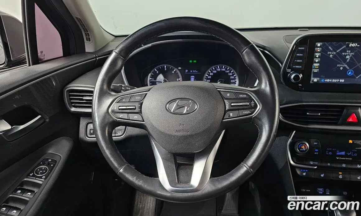 Hyundai Santa Fe 2018 2.0 автомат (гидро), фото 19