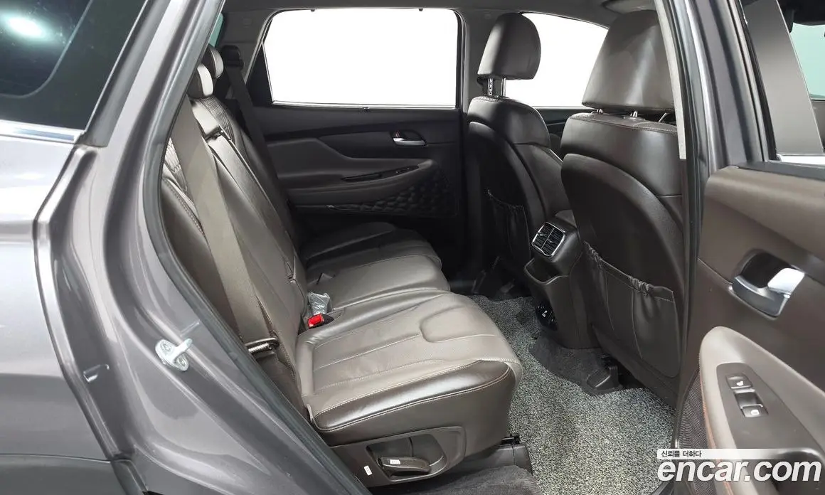 Hyundai Santa Fe 2019 2.0 автомат (гидро), фото 12 Hyundai Santa Fe 2019 2.0 автомат (гидро), фото 12