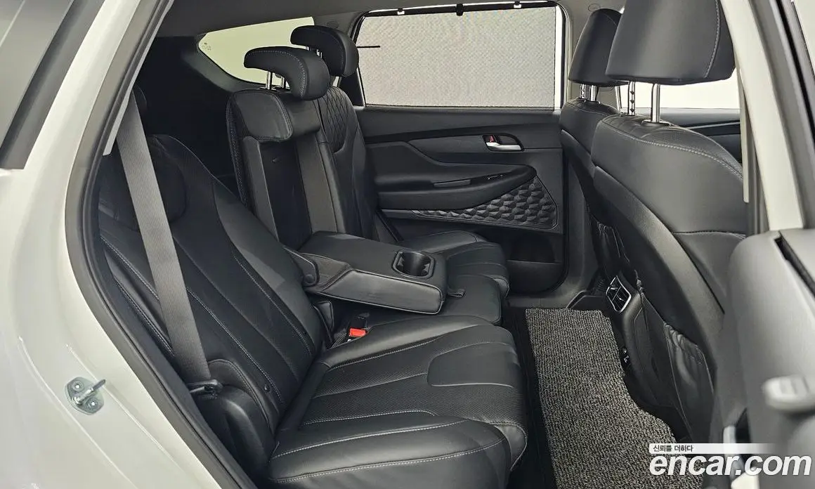 Hyundai Santa Fe 2023 1.6 автомат (гидро), фото 18