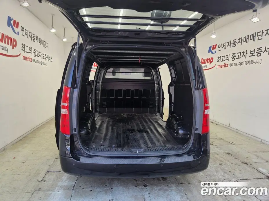 Hyundai Starex 2015 2.5 автомат (гидро), фото 16