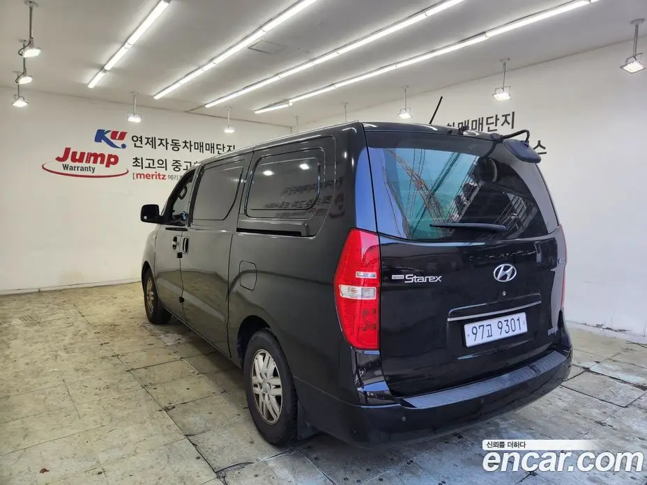 Hyundai Starex 2015 2.5 автомат (гидро), фото 17