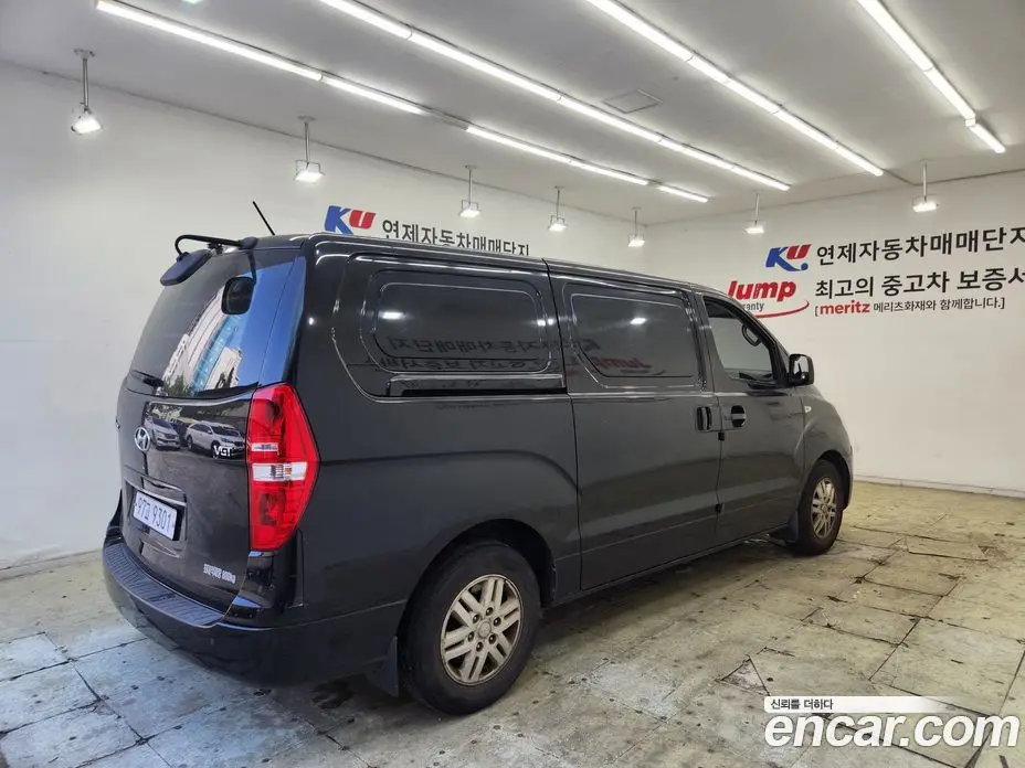 Hyundai Starex 2015 2.5 автомат (гидро), фото 18