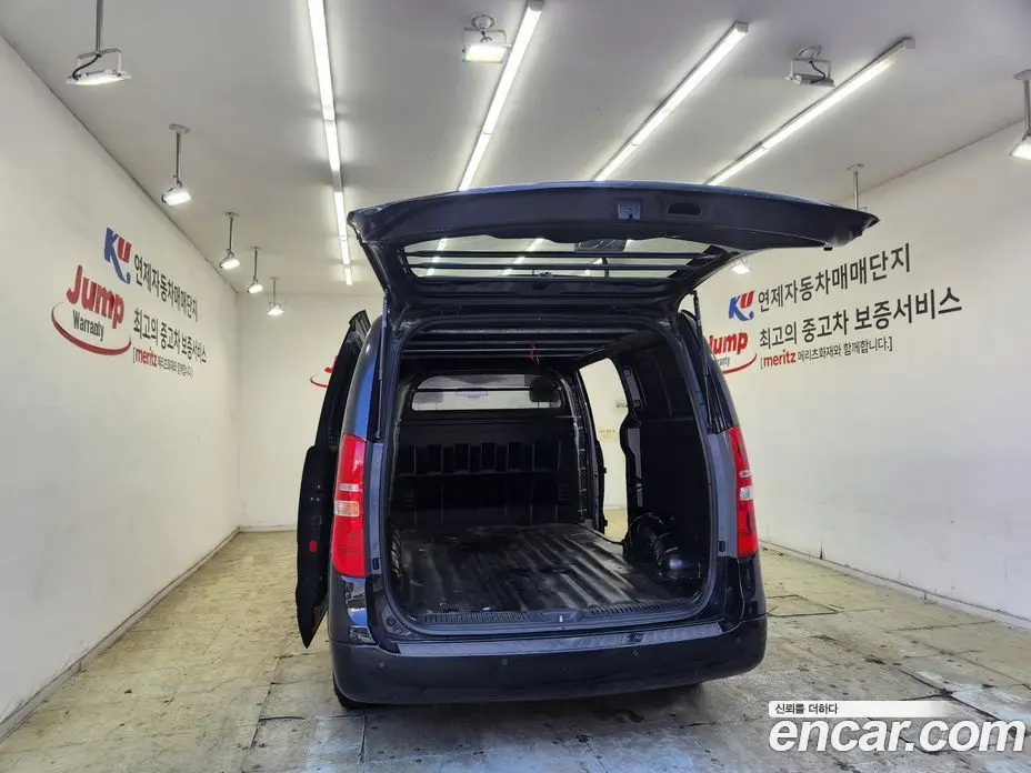 Hyundai Starex 2015 2.5 автомат (гидро), фото 10