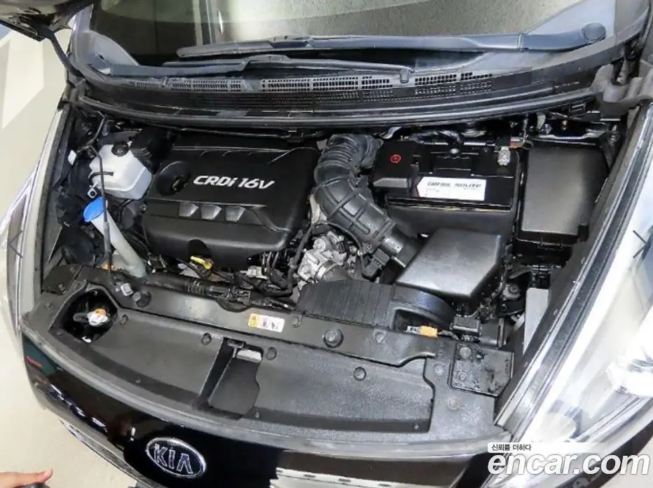 Kia Carens 2013 1.7 автомат (гидро), фото 18