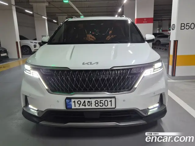Kia Carnival, 2023, 50 000 км