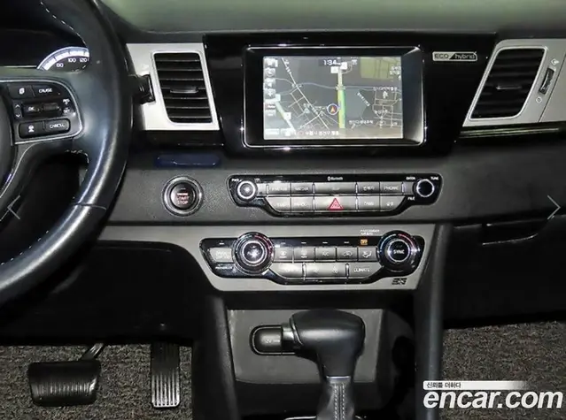 Kia Niro 2016 1.6 автомат (гидро), миниатюра 11