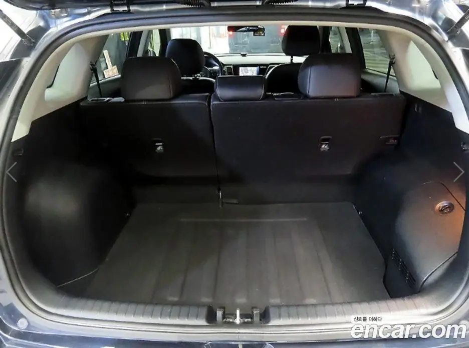 Kia Niro 2016 1.6 автомат (гидро), фото 17